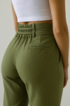 pantalon_verde_olivo_completo